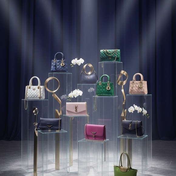 Atomicblonde24 π Lux Show π All $3 Starts π Letβs Go π Nonstop Givvys π - Picture 6 of 17